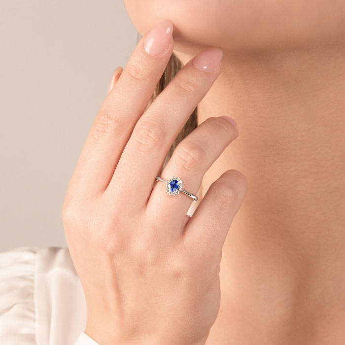 Дамски пръстен от 18K Злато Бяло - с форма - Сапфир Диаманти