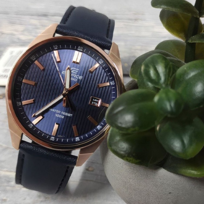 Мъжки ръчен часовник с кварцов механизъм - корпус от Стомана - Естествена кожа - цвят Син Син