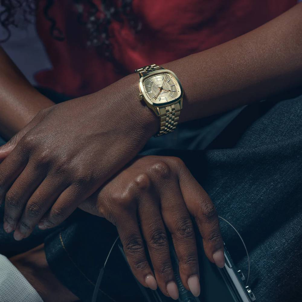 Дамски ръчен часовник с автоматичен механизъм - корпус от Стомана - Стоманена верижка - цвят Шампанско Злато