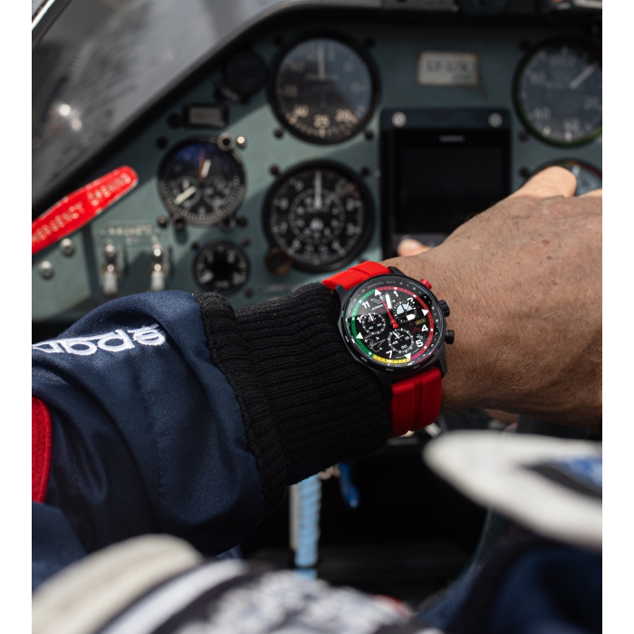 Мъжки ръчен часовник с кварцов механизъм - корпус от Стомана - цвят Черен