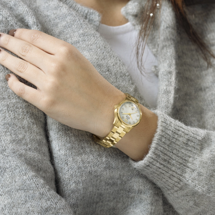 Дамски ръчен часовник с кварцов механизъм - корпус от Стомана - Стоманена верижка - цвят Седеф