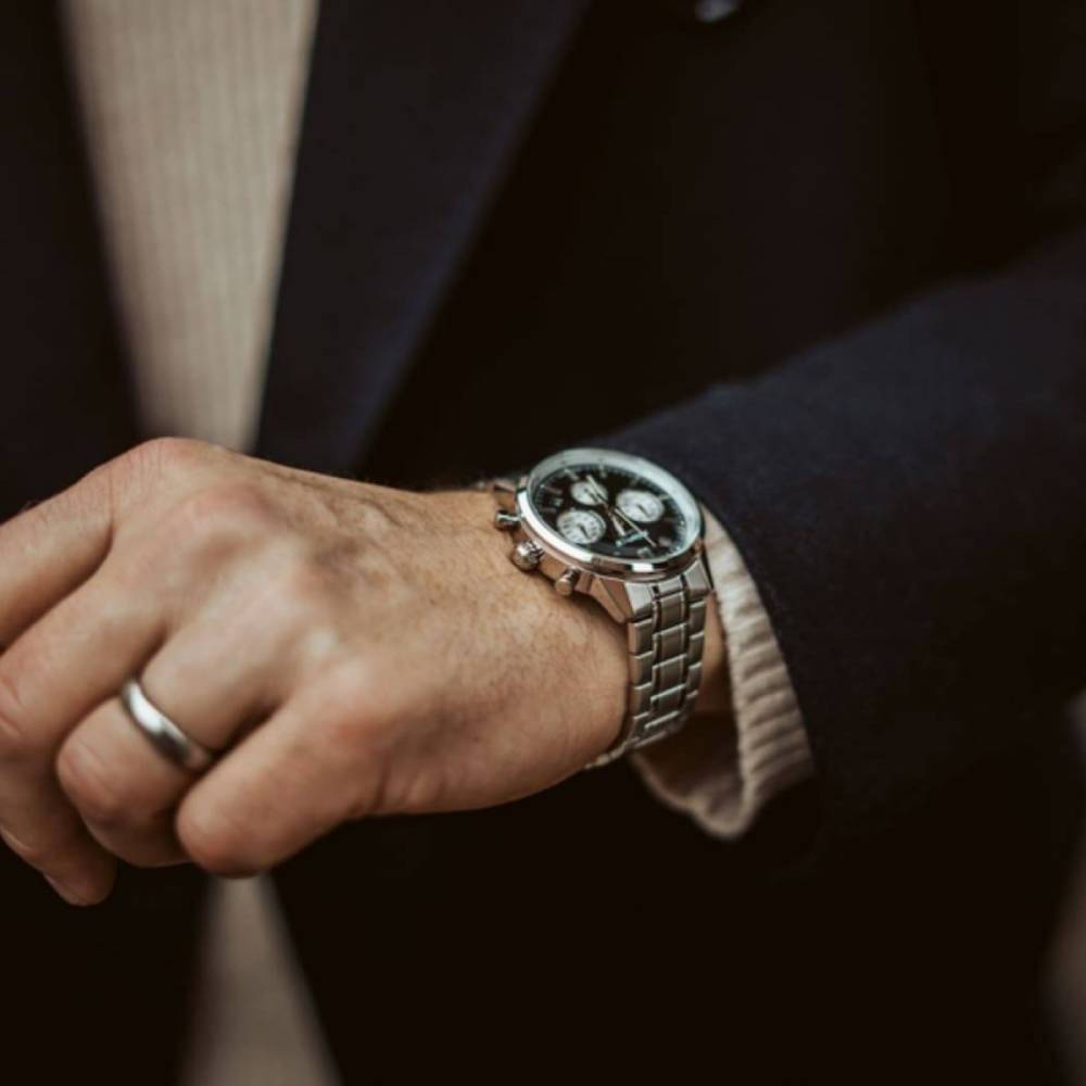 Мъжки ръчен часовник с кварцов механизъм - корпус от Стомана - Стоманена верижка - цвят Черен