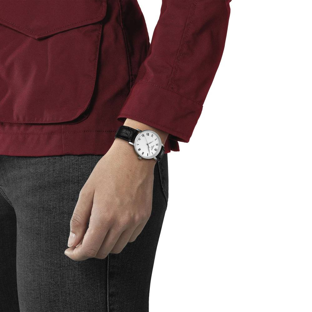 Дамски ръчен часовник с кварцов механизъм - корпус от Стомана - Естествена кожа - цвят Бял Черен