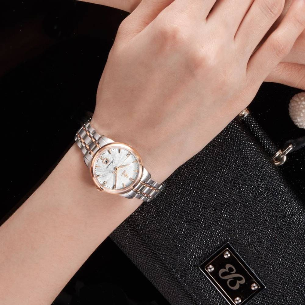 Дамски ръчен часовник с кварцов механизъм - корпус от Стомана - Стоманена верижка - цвят Сив Сив