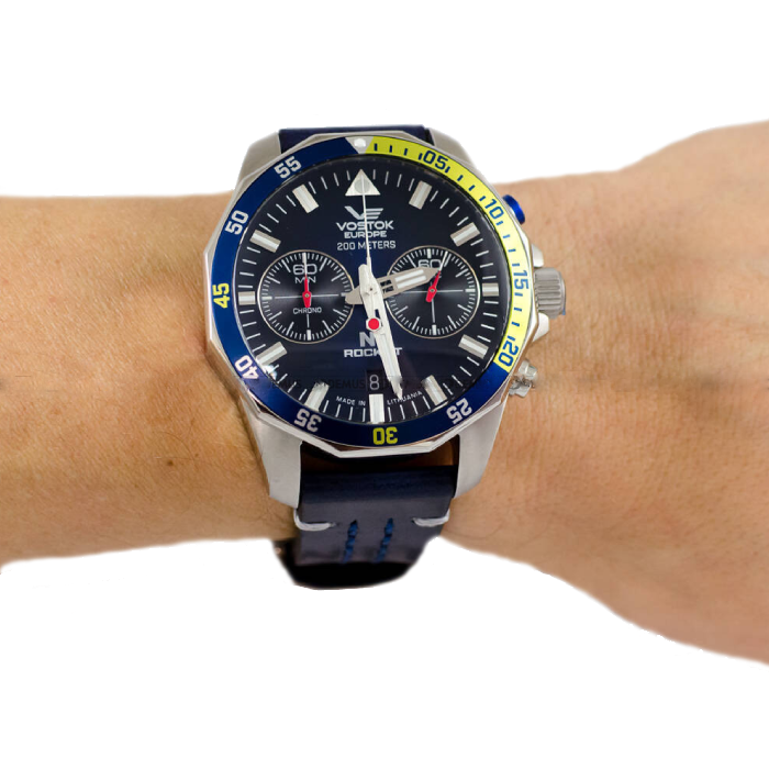 Мъжки ръчен часовник с кварцов механизъм - корпус от Стомана - Естествена кожа - цвят Син